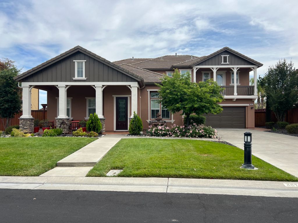 After: Stunning craftsman home repainted by Milestone Painting